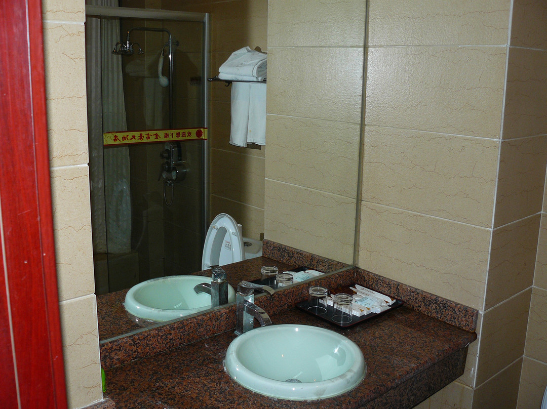 金富豪大酒店主图