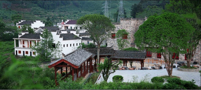 桃花潭畔森林温泉度假酒店主图