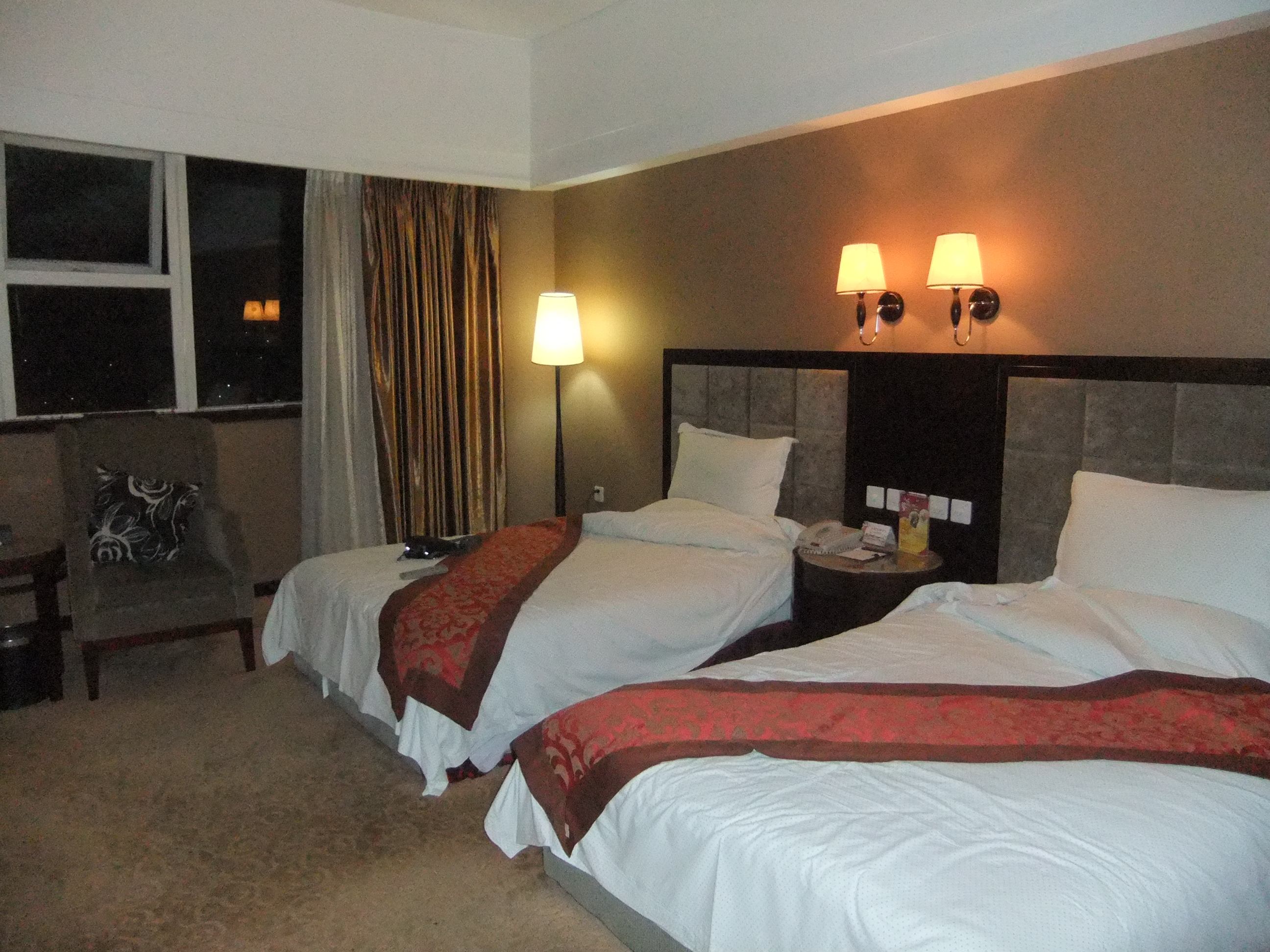 悦立达大酒店-客卧