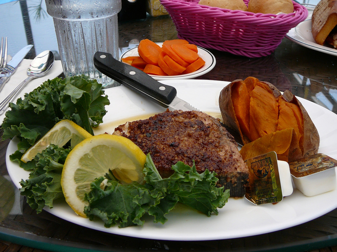 Long Neck餐馆和美食-Serendipity Restaurant