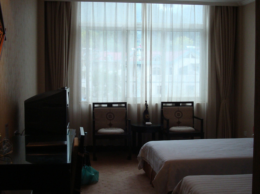 武义壶山假日酒店主图