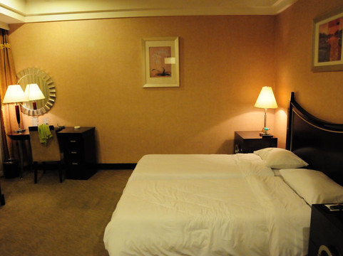 马可波罗商务酒店主图