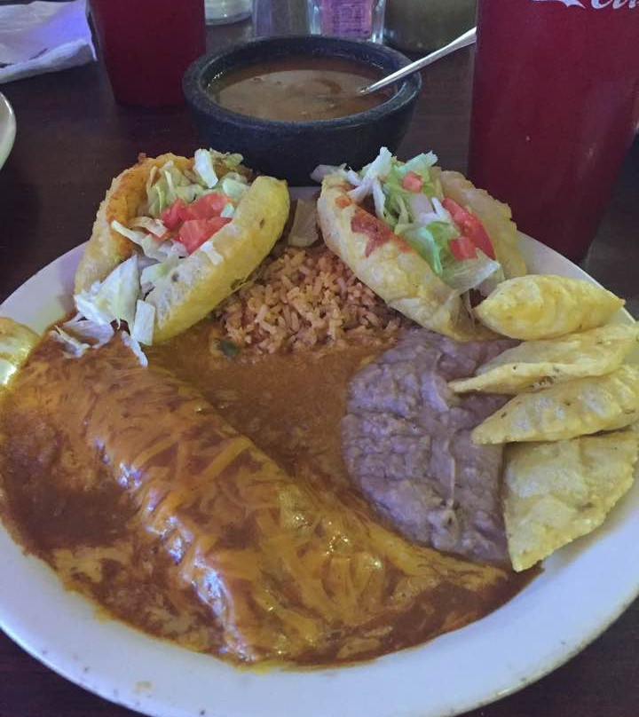 Ciudad Miguel Aleman餐馆和美食-Caro's Restaurant