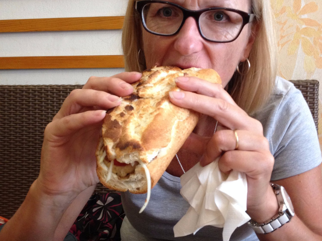 Sapa Newstar French Bakery - Restaurant