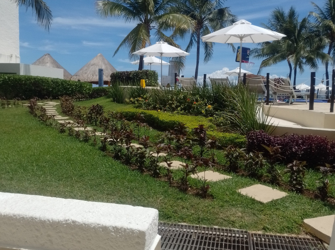 Q湾套房度假村主图