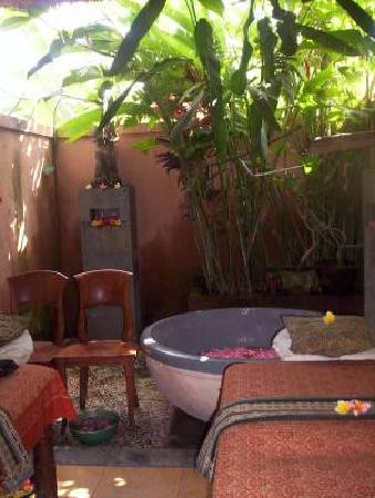 谢卡尔杰加特精品水疗馆-努沙杜瓦必去景点