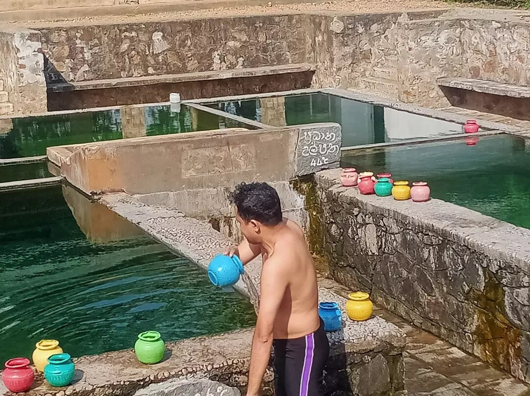 Mahapelessa Hot Springs景点图片