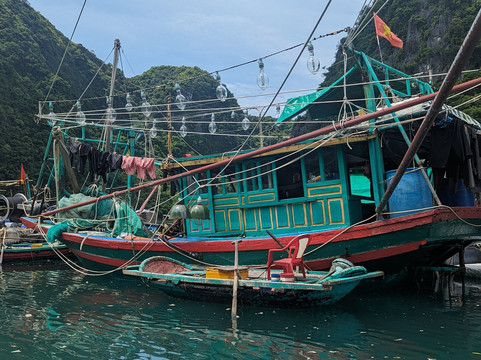 Pelican Halong Cruises-下龙湾必去景点