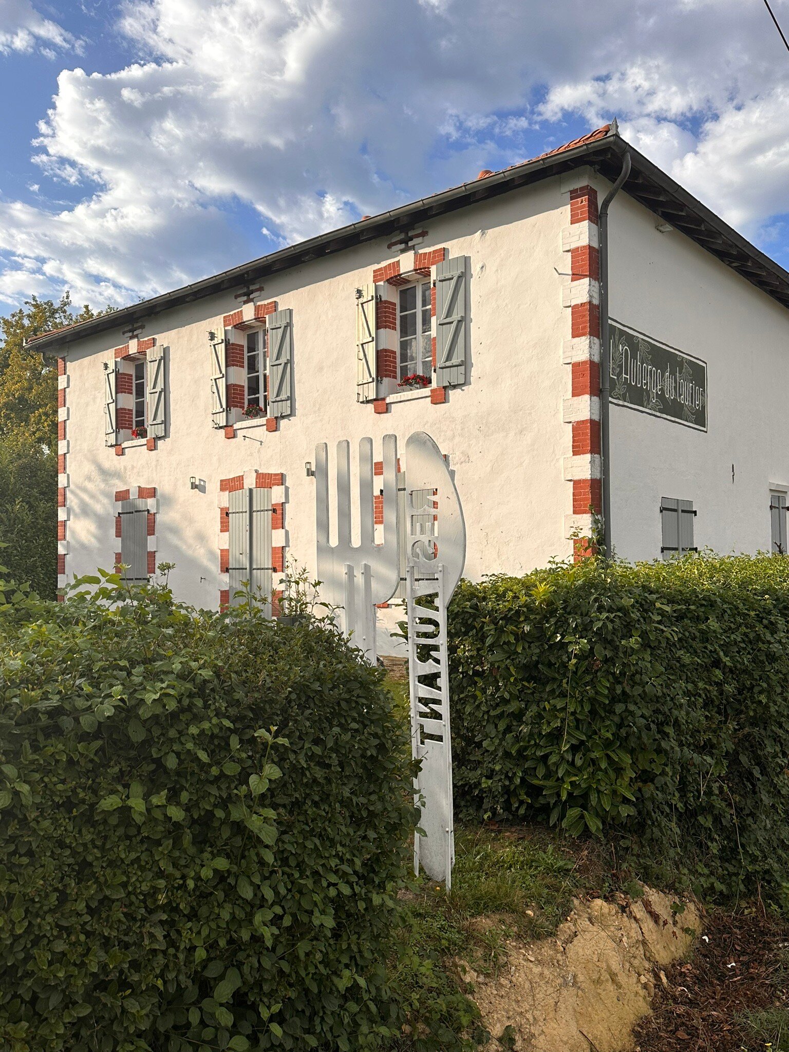Hôtel La Petite Couronne-官方