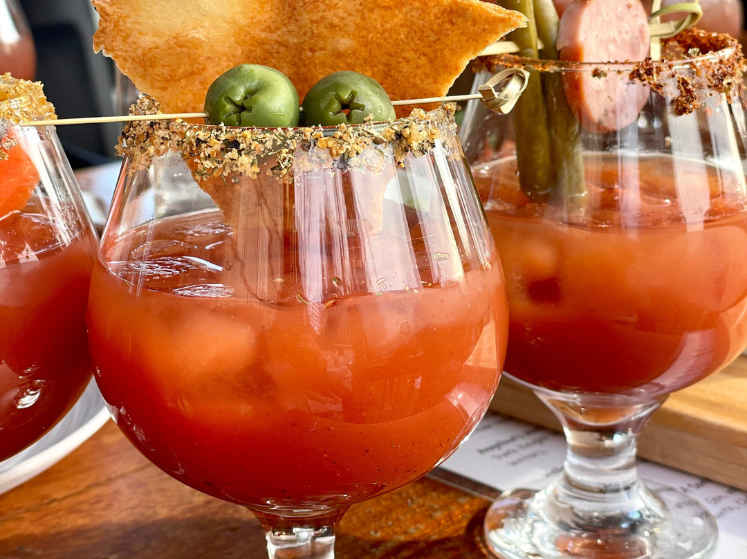 Roots and Wings Distillery-Langley必去景点