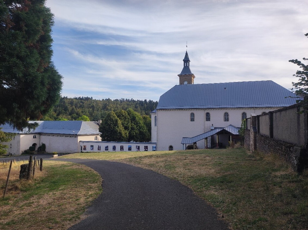 Abbaye Notre Dame Des Neiges-Saint-Laurent-les-Bains必去景点