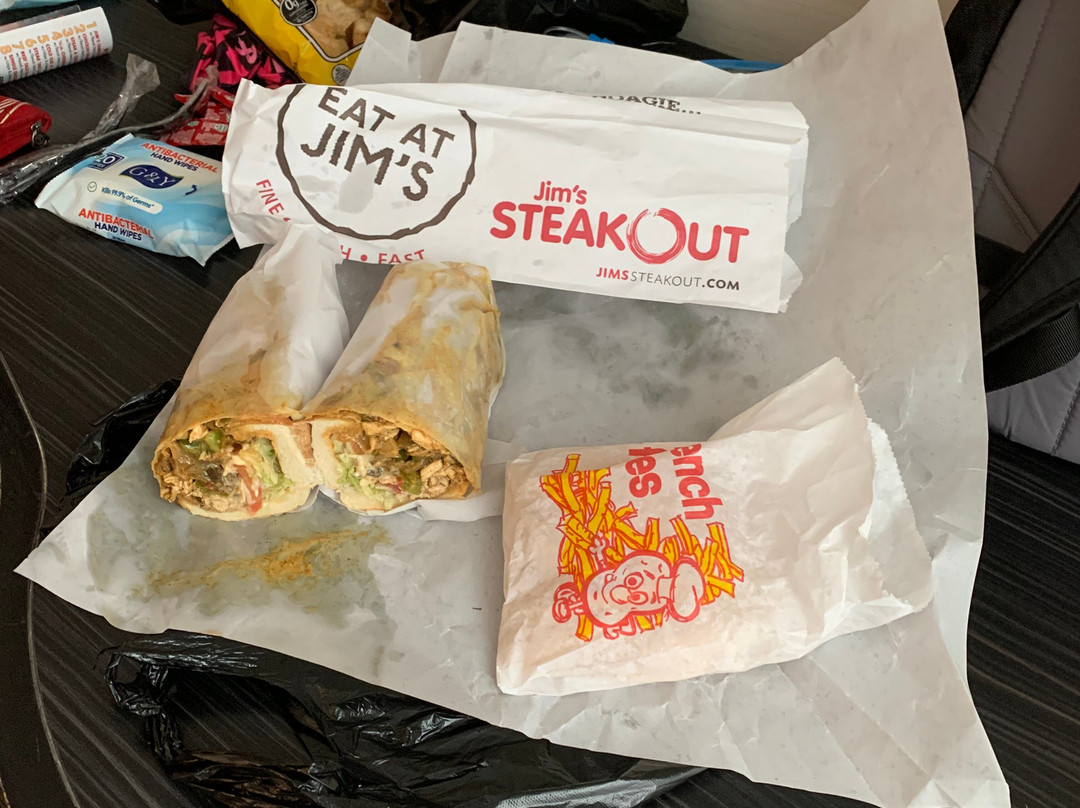 水牛城市中心汉普顿套房酒店主图