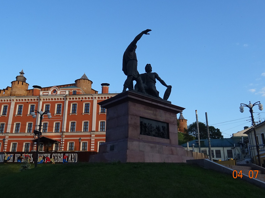 Monument to Minin and Pozharsky景点图片