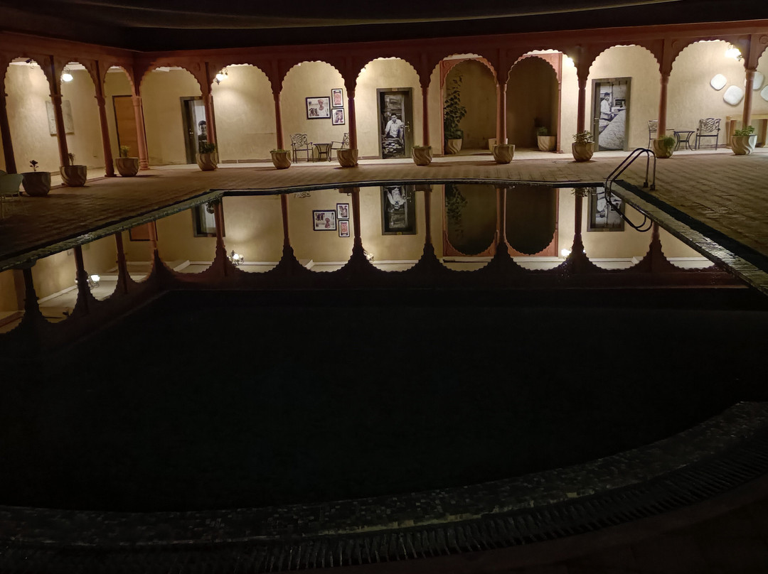 维斯塔比卡内尔宫酒店主图