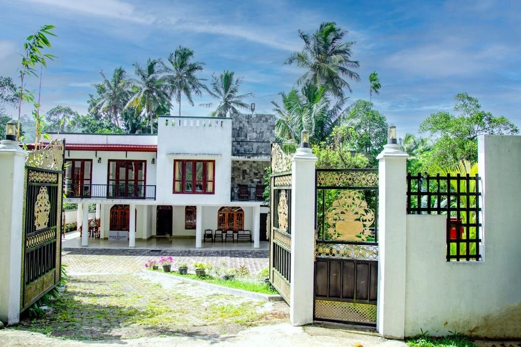Healand Holiday Bungalow And Restaurant