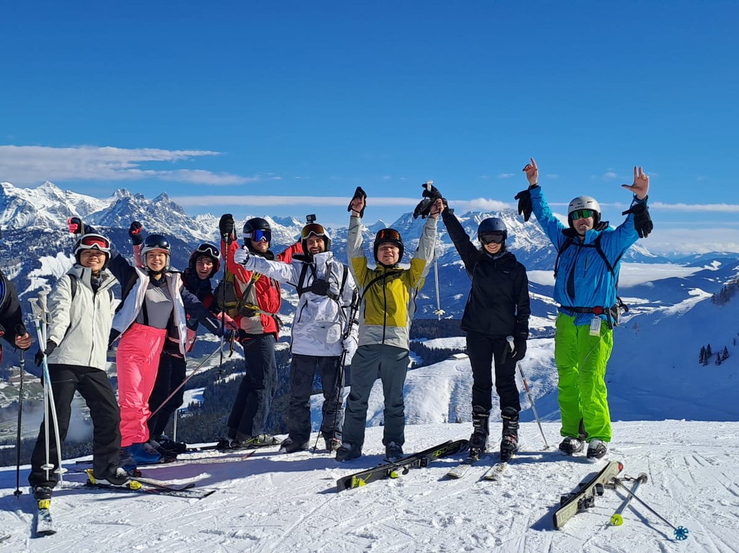 Parallel Skiing景点图片