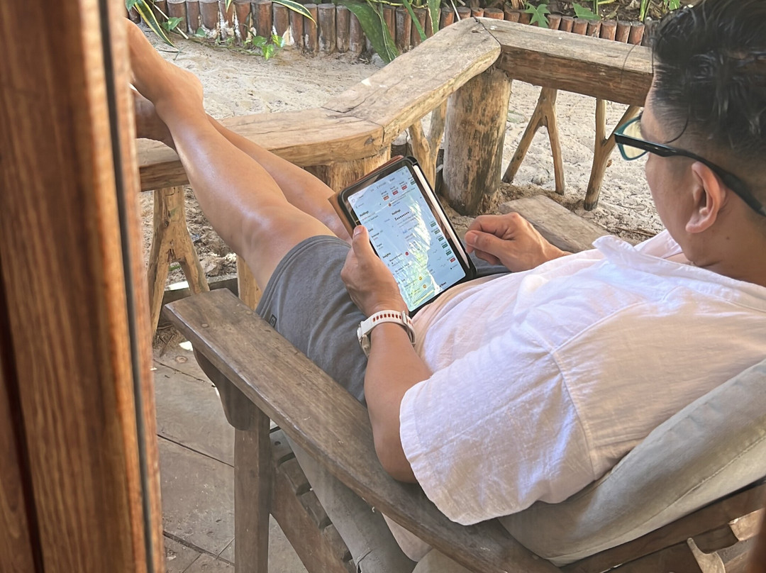 图兰阿赖耶阿华乌酒店主图