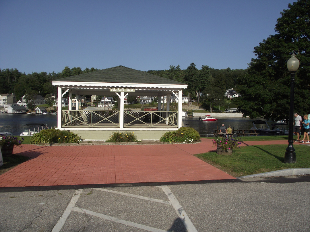 Alton Bay Park景点图片