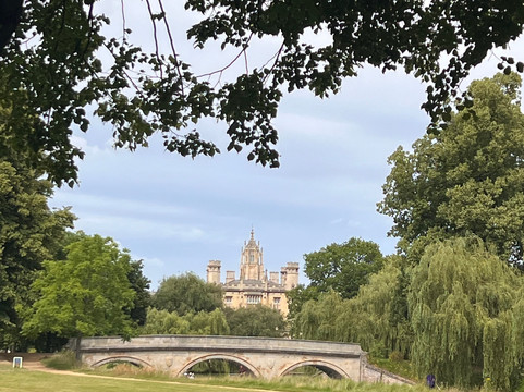 Oxford Alumni Tours-牛津必去景点