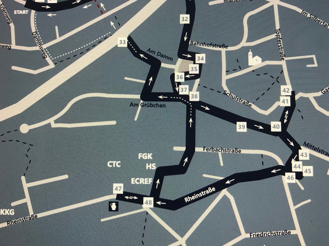 Stelenrundweg Teil 2 Im Ortsteil Höhr景点图片