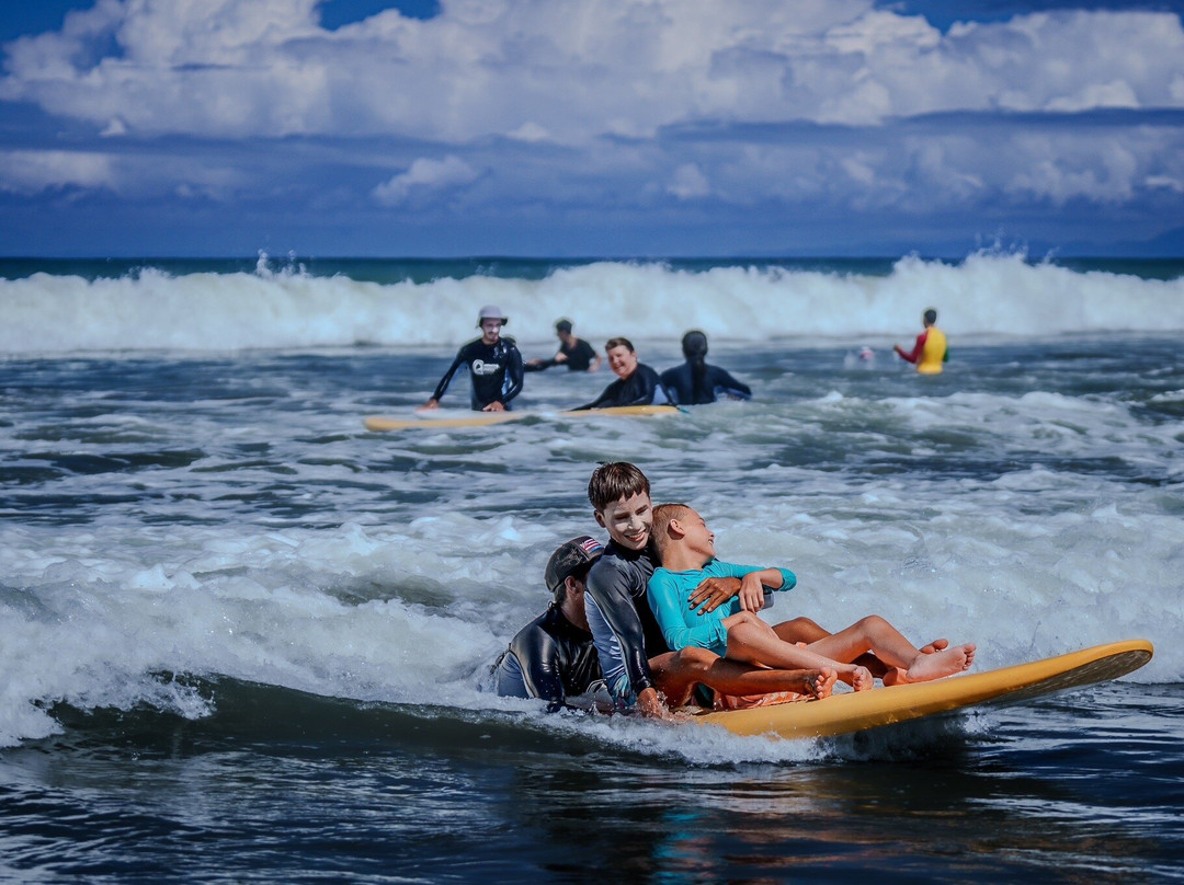 Hermosa Riders Surf School景点图片