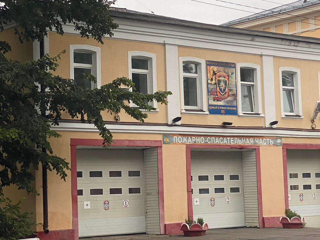 Monument to Valiant Firefighters Who Died in the Line of Duty-Lomonosov必去景点