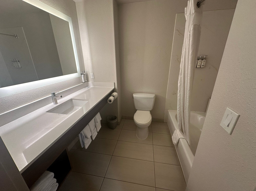 Holiday Inn Express & Suites Oakhurst-yosemite Park Area By IHG主图