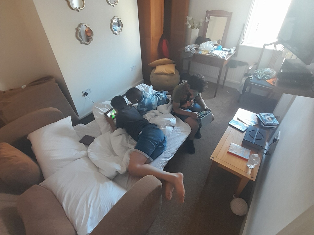 码头美景酒店主图