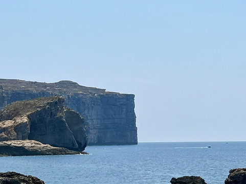 Mayjo Car Rentals & Tours-Victoria必去景点