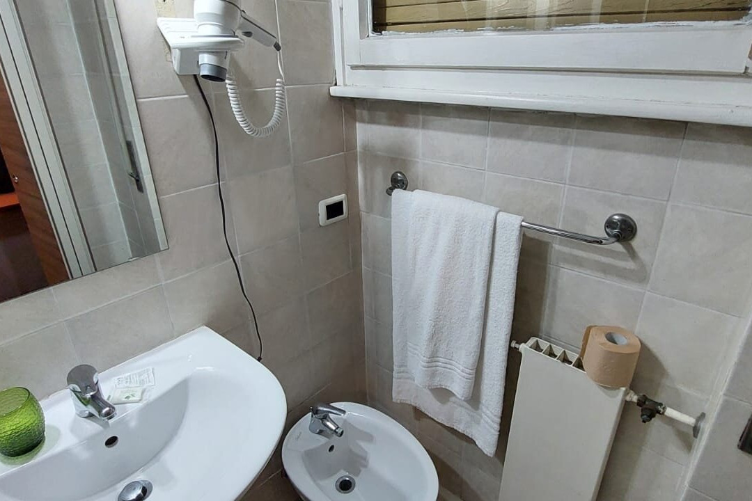 Hotel H&L