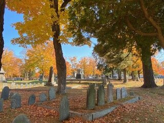 Pine Hill Cemetery景点图片