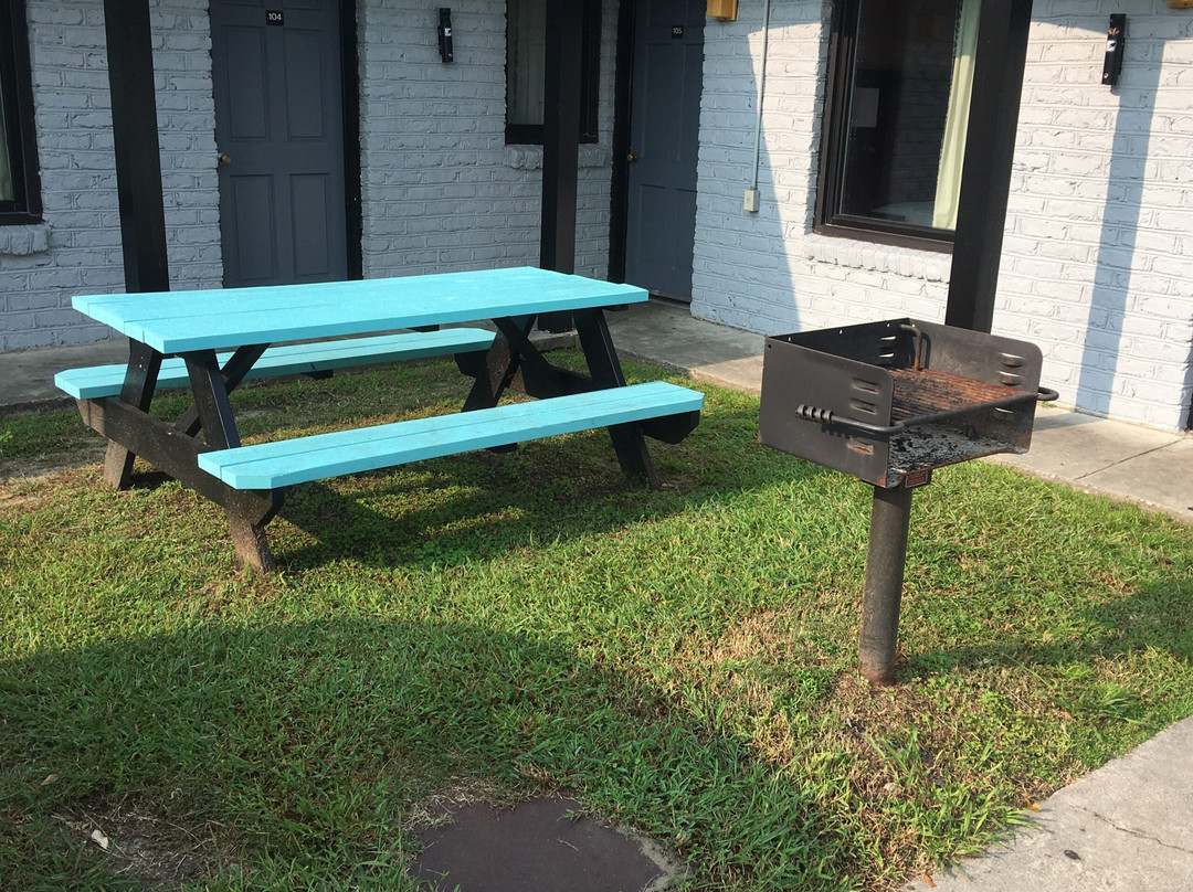 Morgan Inn & Suites主图