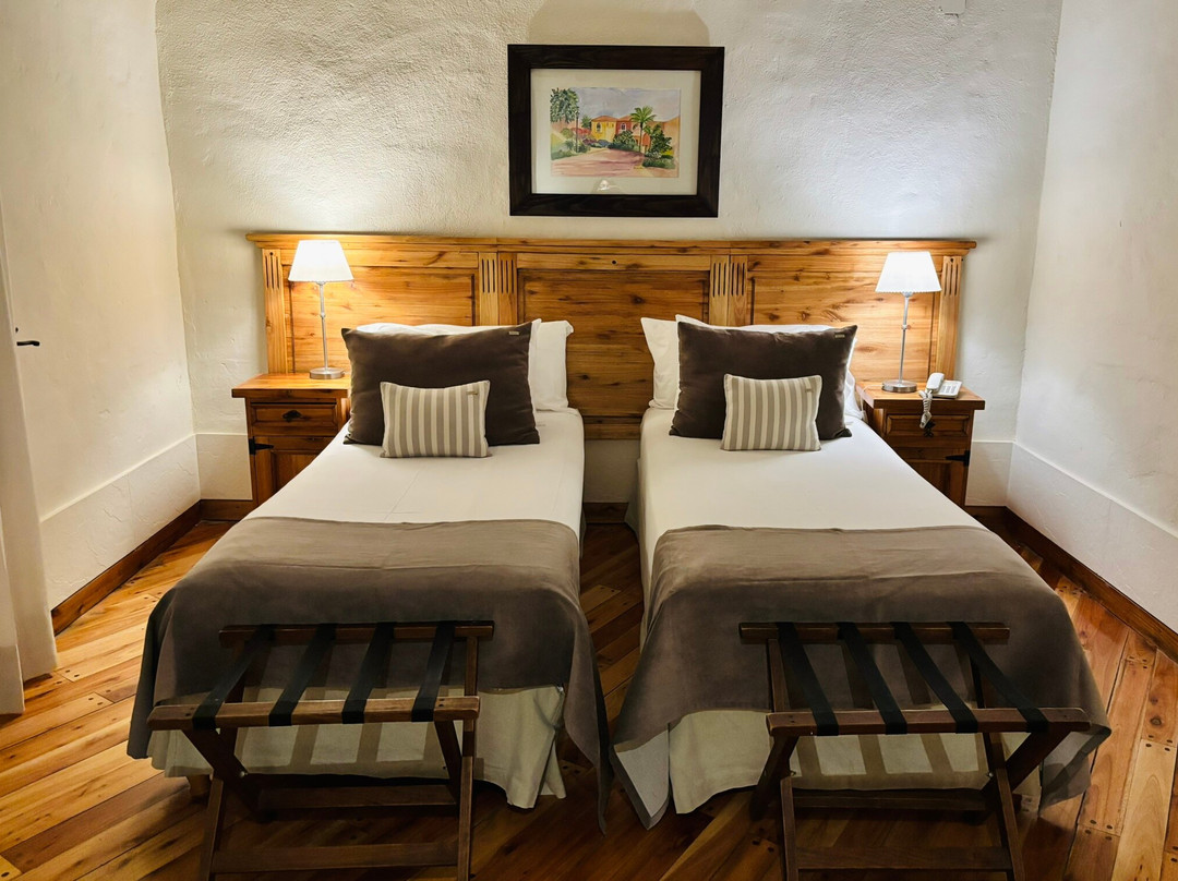 拉雷斯查克拉斯酒店主图