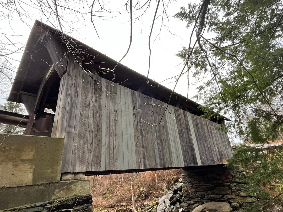 Gold Brook Covered Bridge (Emily's Covered Bridge)-斯托必去景点