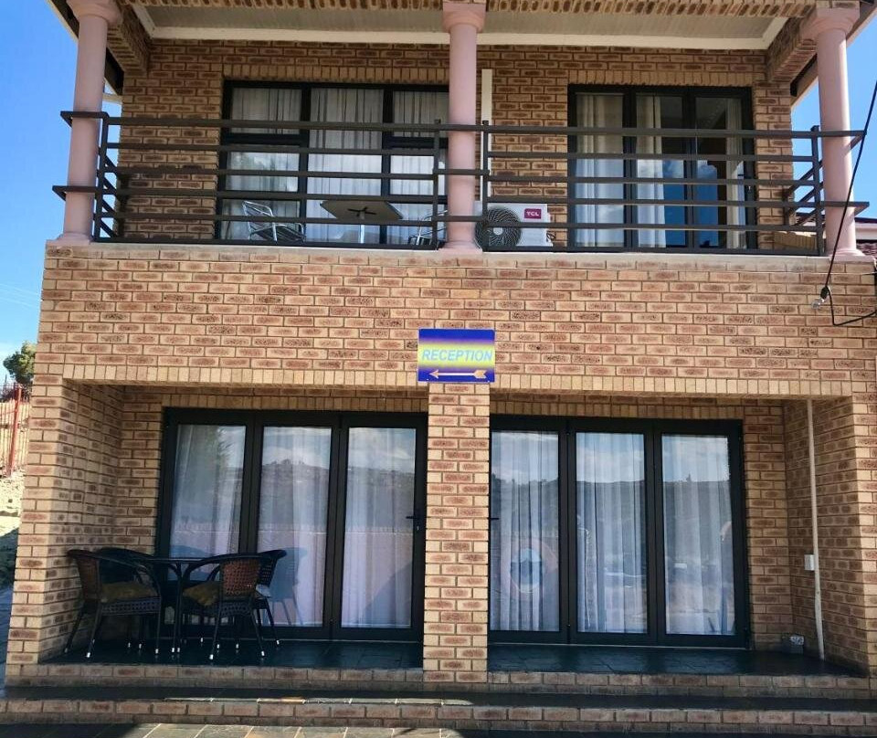 Yolaan Guest House