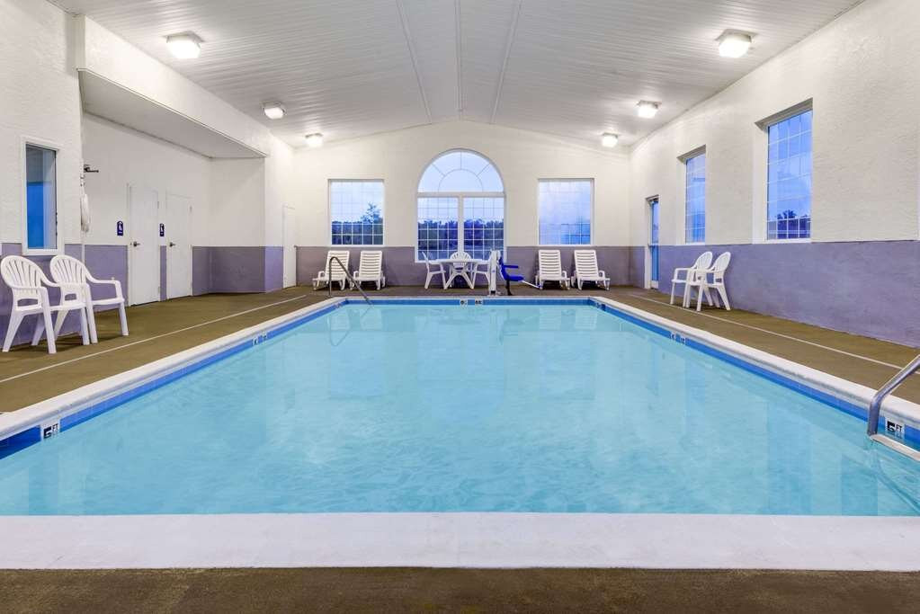 London酒店住宿-Microtel Inn & Suites