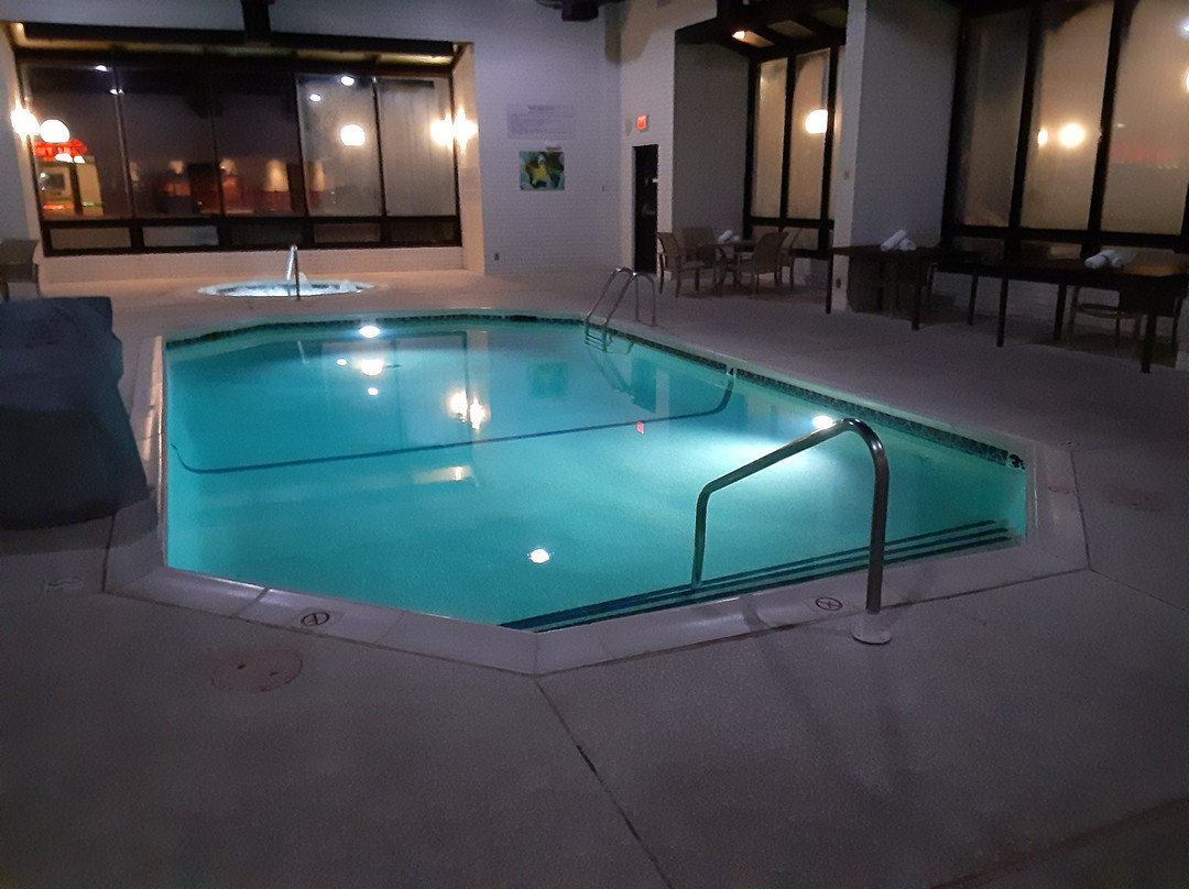 Drury Inn & Suites Joplin主图