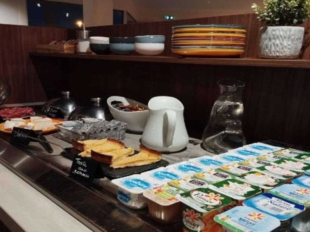 舒适阿波罗尼亚圣法歌/北枫丹白露酒店主图