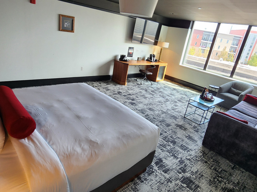 Bottleworks Hotel主图