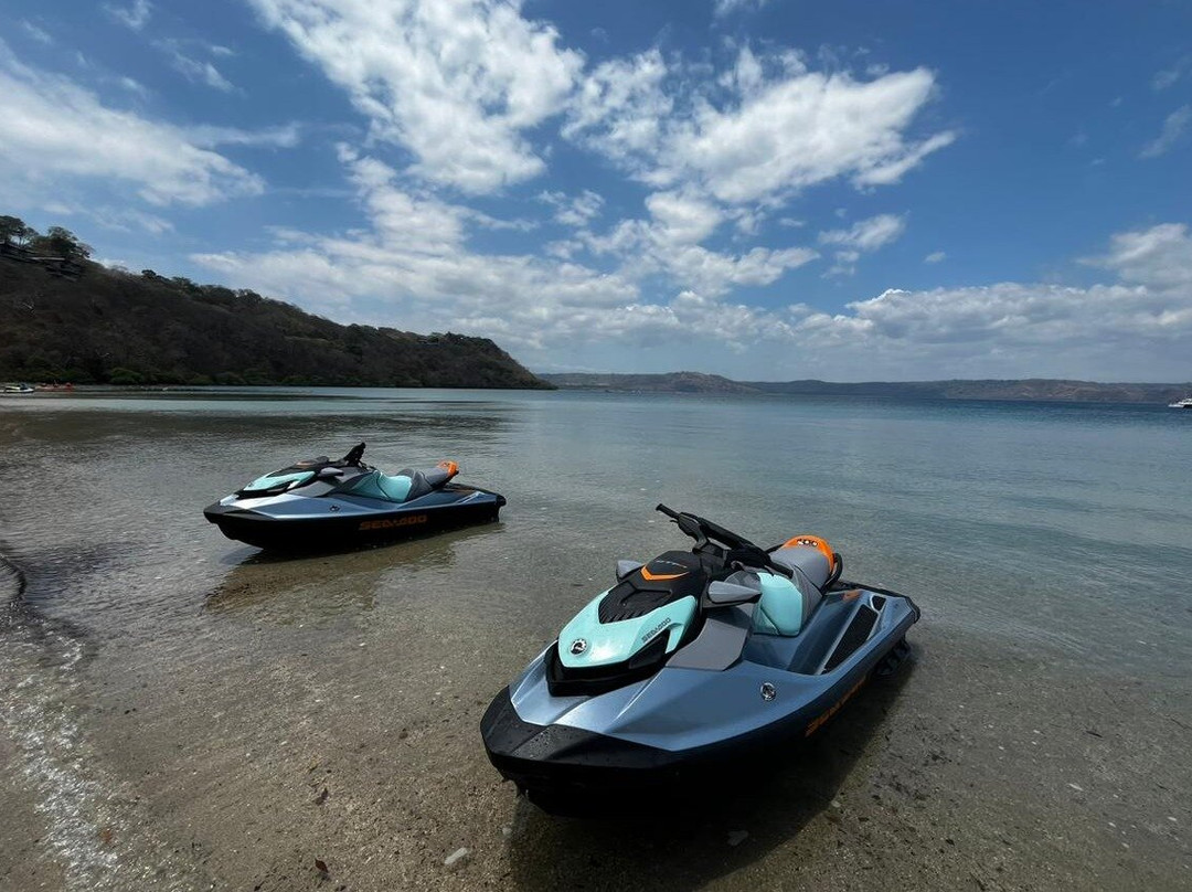 Jet Ski Sloth Land CR景点图片