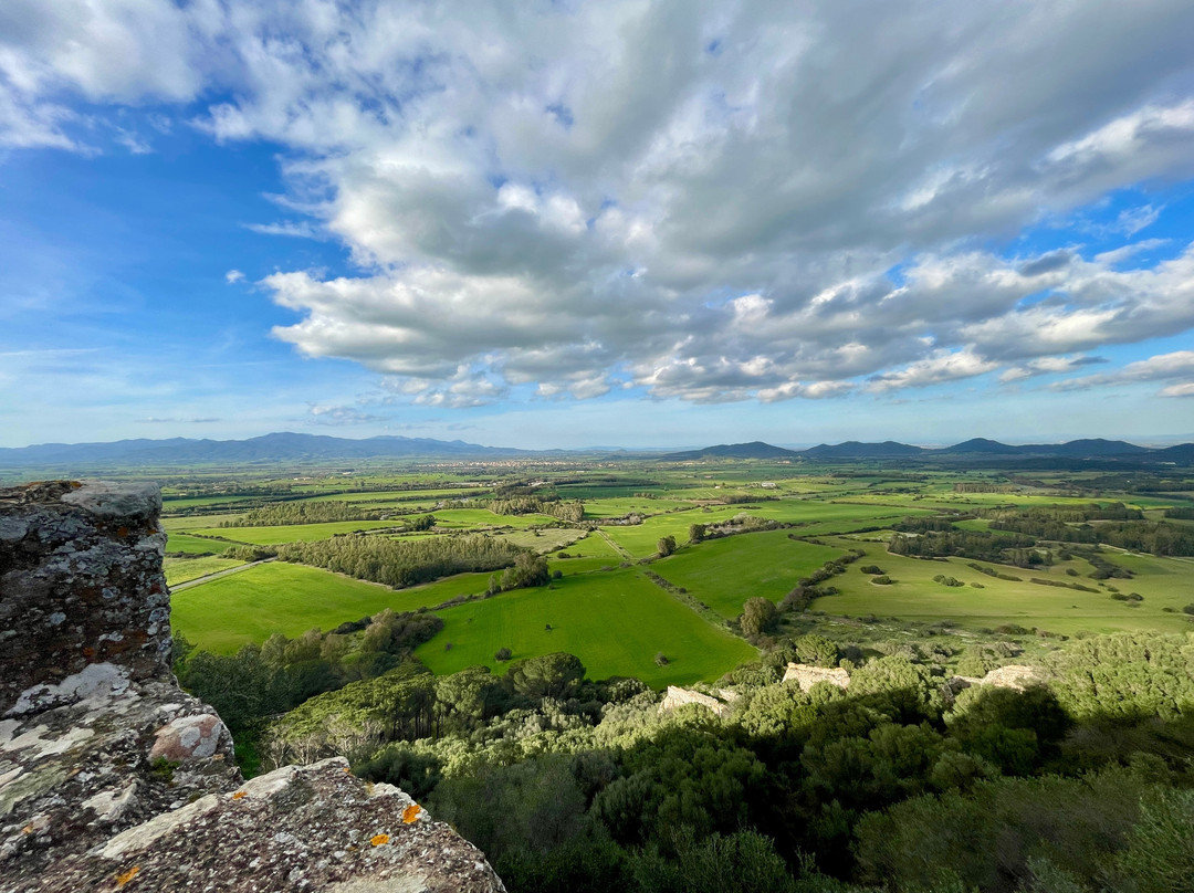 Castello di Acquafredda-Siliqua必去景点