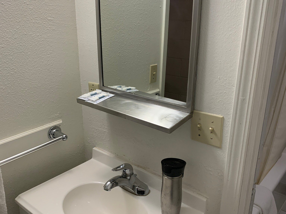 Regency Inn & Suites主图