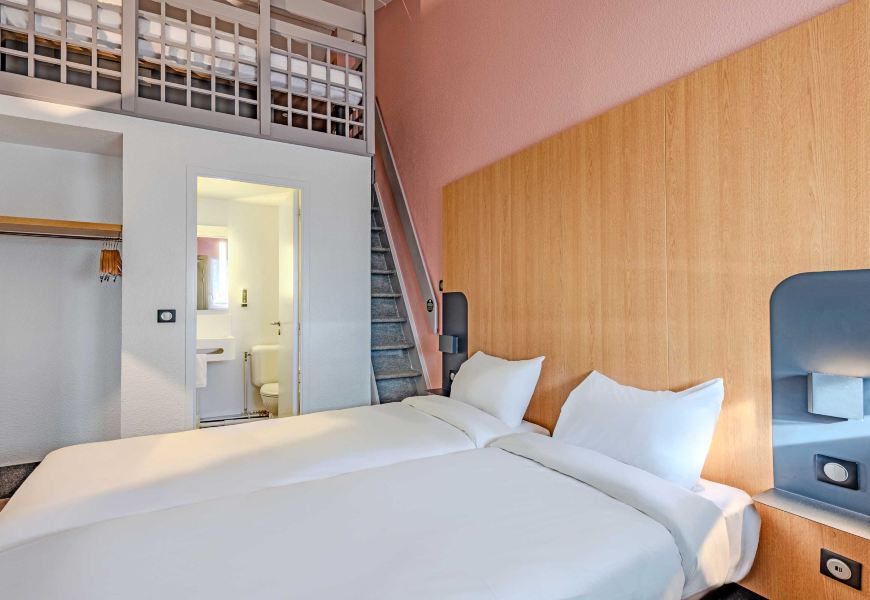 布雷斯特克加赫德克机场 B&B 酒店-客卧
