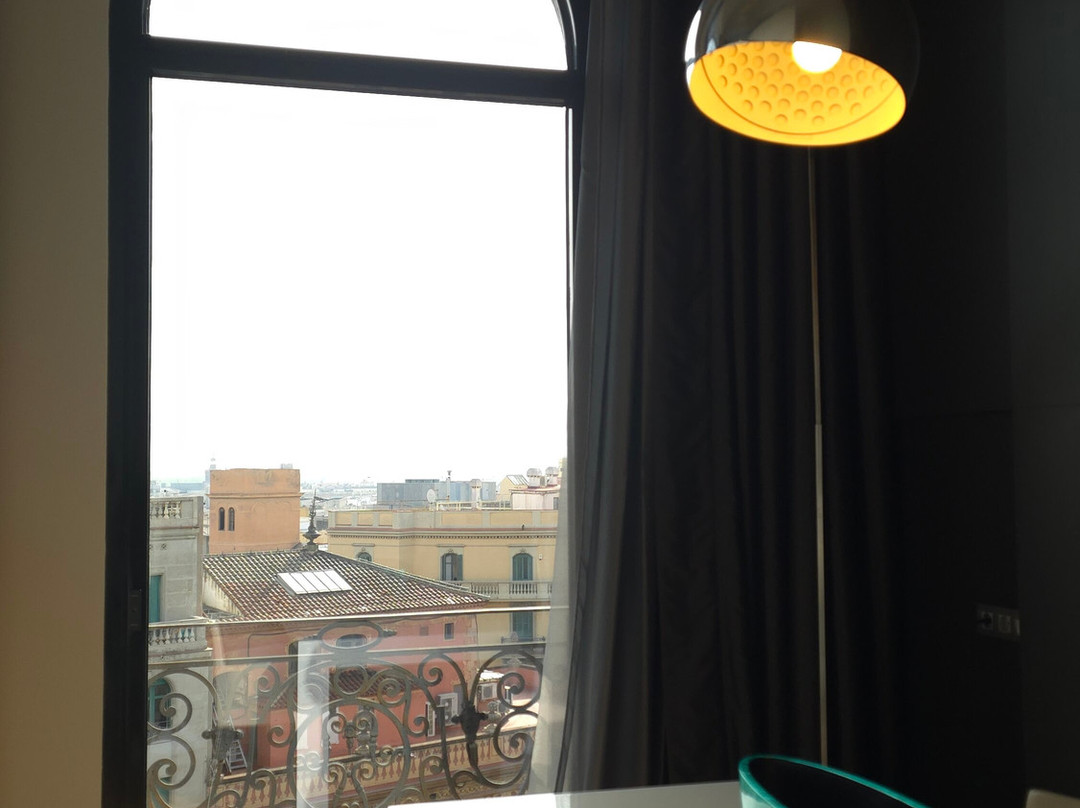 巴塞罗那奥拉酒店主图