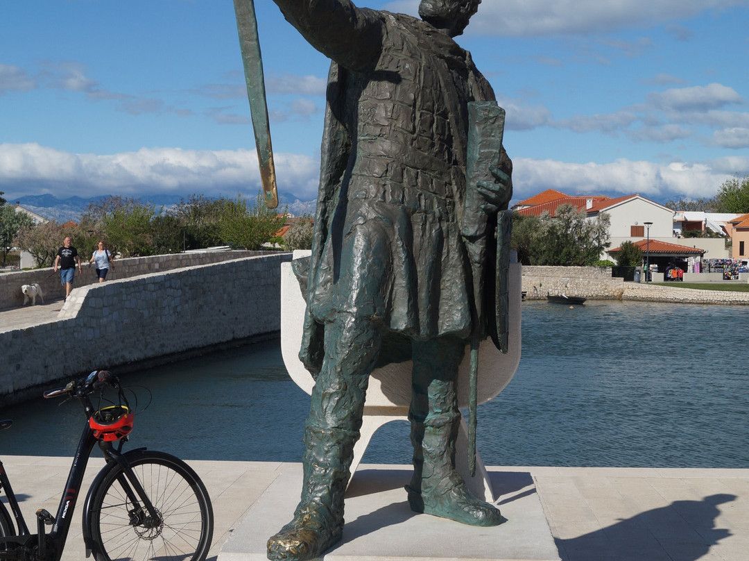 Estátua De Knez Branimir
