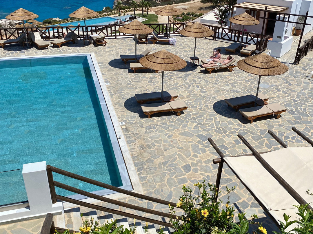 Aegean Village Beachfront Resort主图