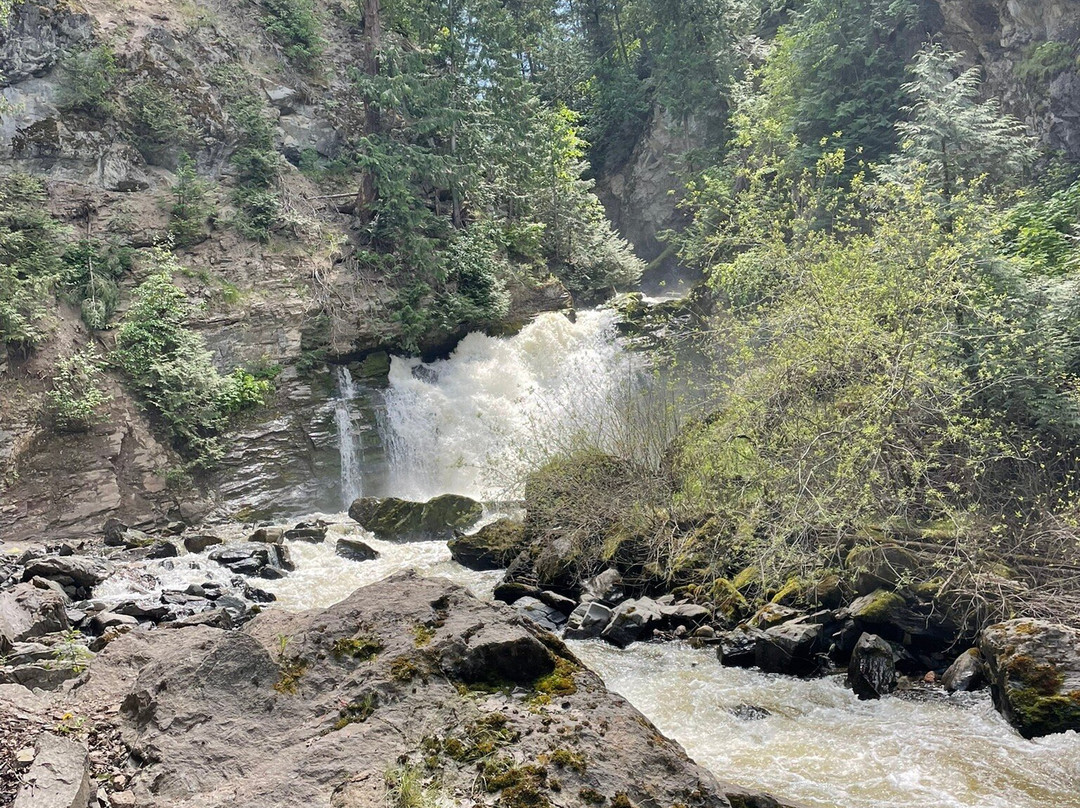 Chase Creek Falls-Chase必去景点