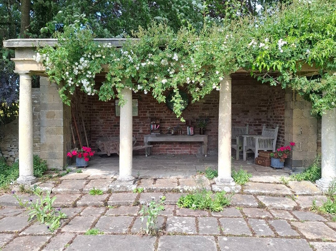 Whalton Manor Gardens景点图片