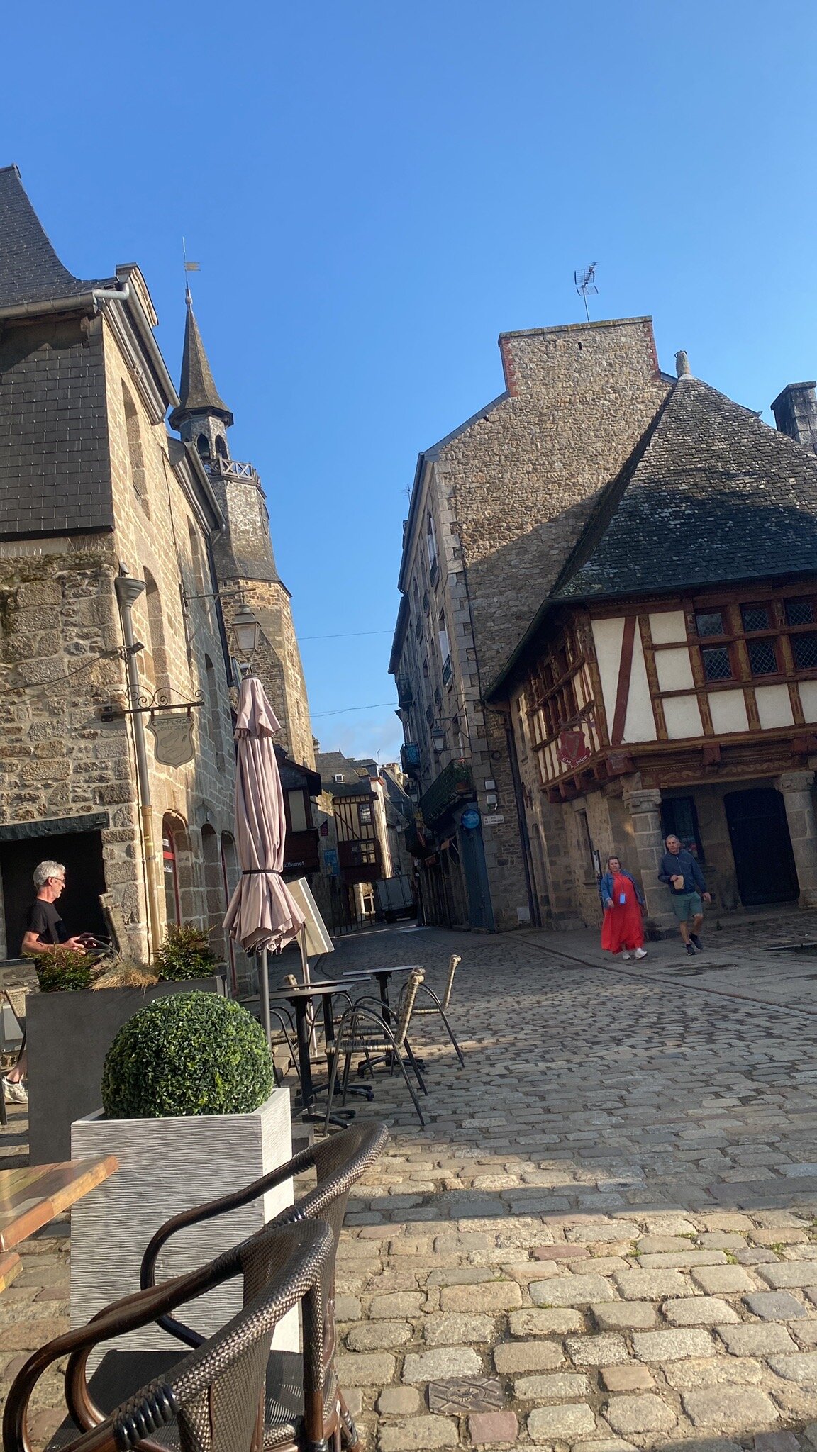 Cafe Hotel du Theatre-官方