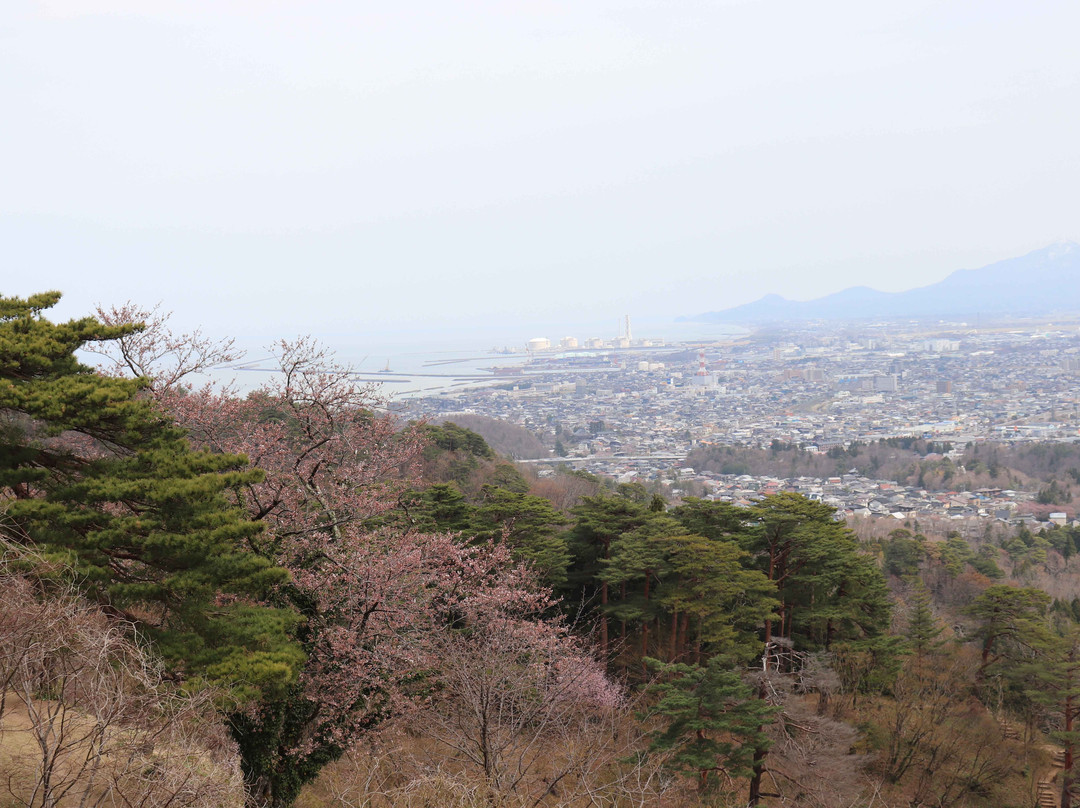 Kasugayama Castle Ruins-上越市必去景点